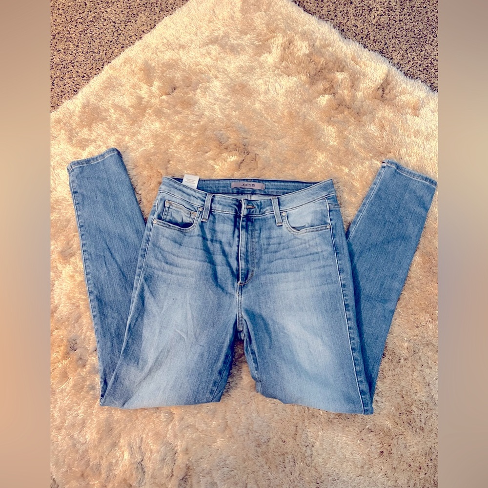 JOE’S JEANS: Light denim skinny jeans - Size Large